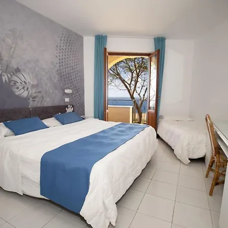 Perla Del Golfo Hotel