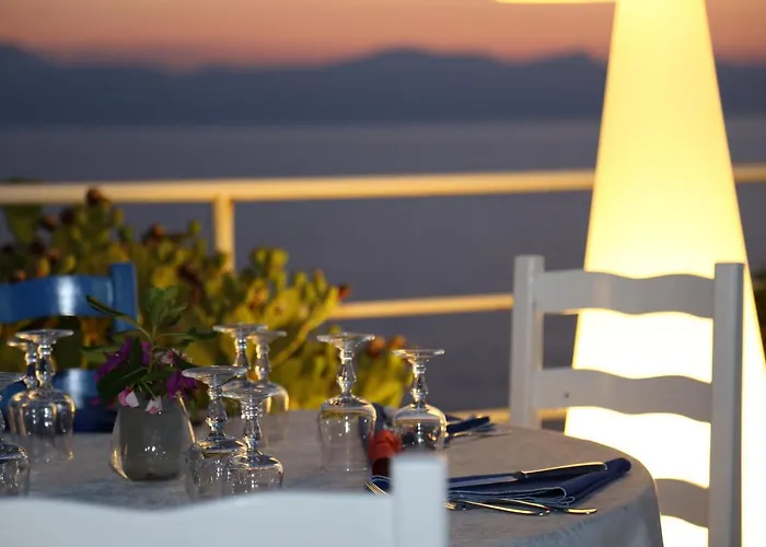 Perla Del Golfo Hotel