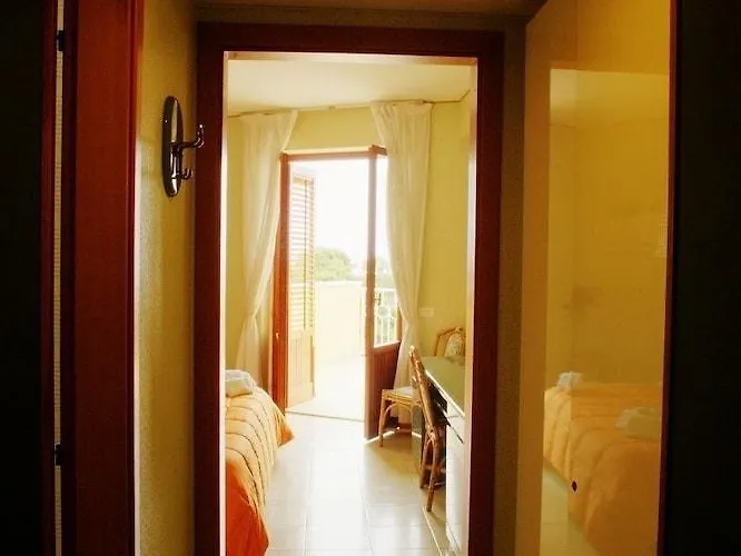 Perla Del Golfo 泰拉西尼