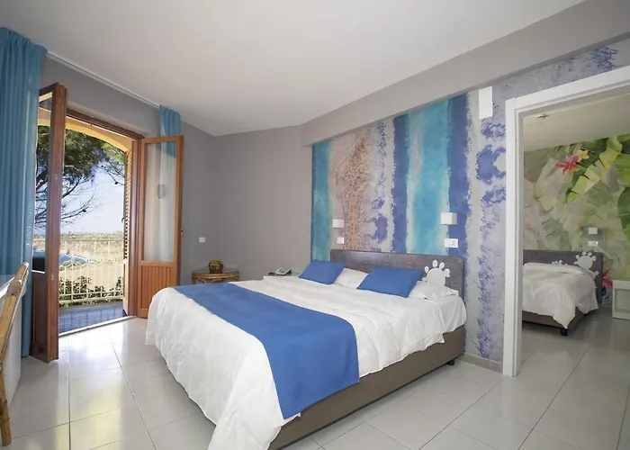 Perla Del Golfo 3* 泰拉西尼