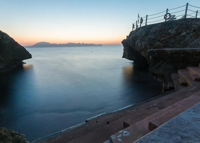 酒店 Perla Del Golfo 3*