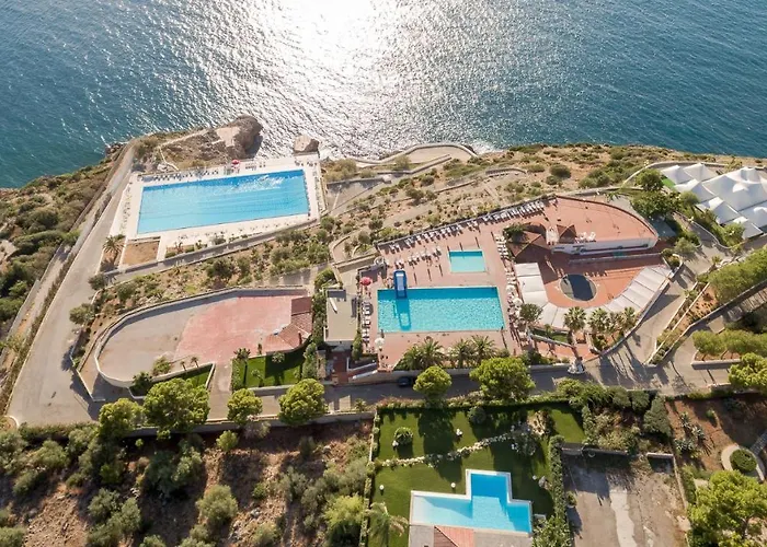 酒店 Perla Del Golfo 泰拉西尼