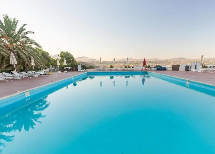 Perla Del Golfo 3* 泰拉西尼